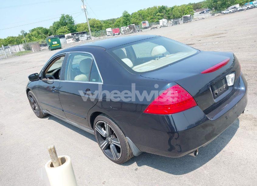 Photo 3 of 2007 Honda Accord 3.0 SE (VIN 1HGCM66427A092703)