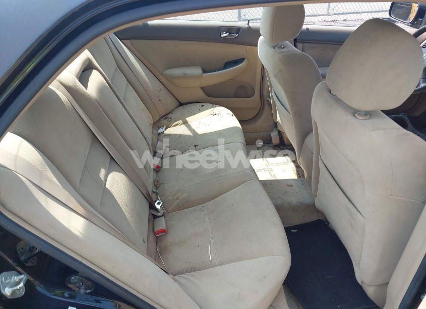 Photo 8 of 2007 Honda Accord 3.0 SE (VIN 1HGCM66427A092703)