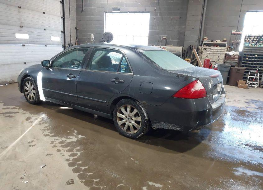 Photo 3 of 2007 Honda Accord 3.0 SE (VIN 1HGCM66427A103263)