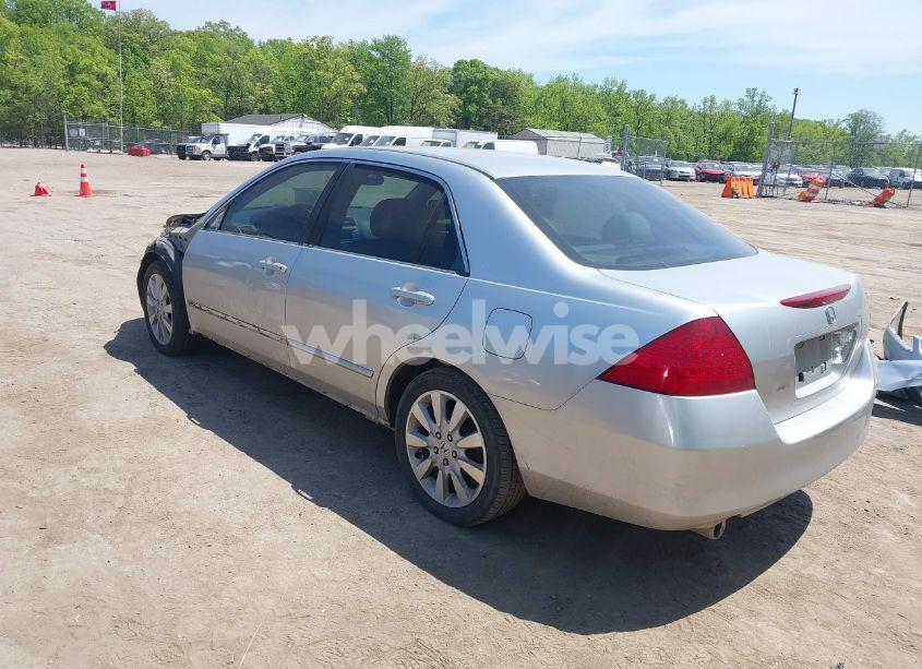 Photo 3 of 2007 Honda Accord 3.0 SE (VIN 1HGCM66437A038553)