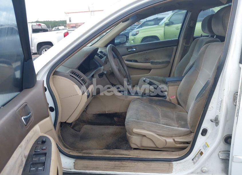 Photo 5 of 2007 Honda Accord 3.0 SE (VIN 1HGCM66437A039928)