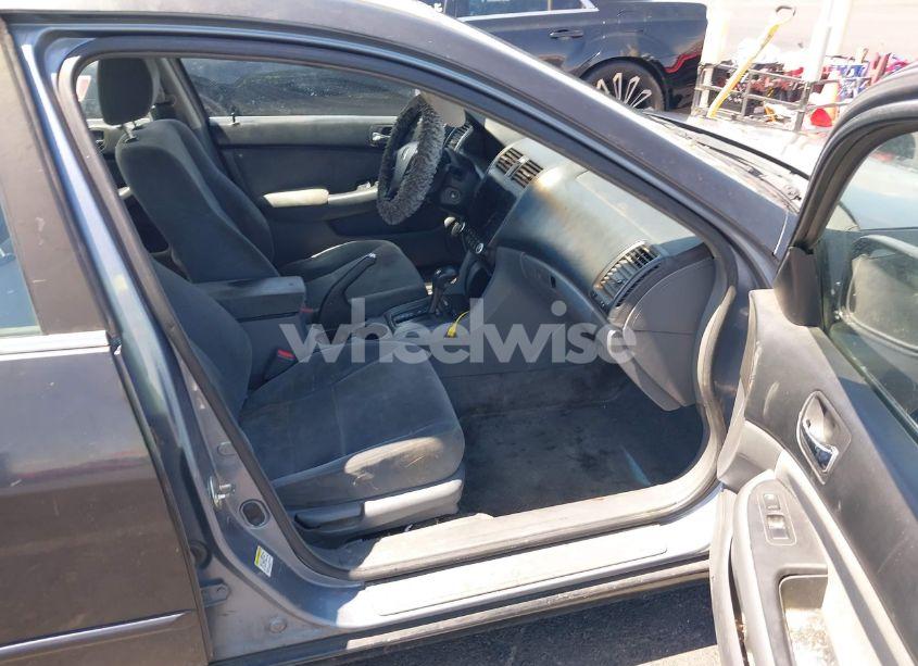 Photo 5 of 2007 Honda Accord 3.0 SE (VIN 1HGCM66437A049911)