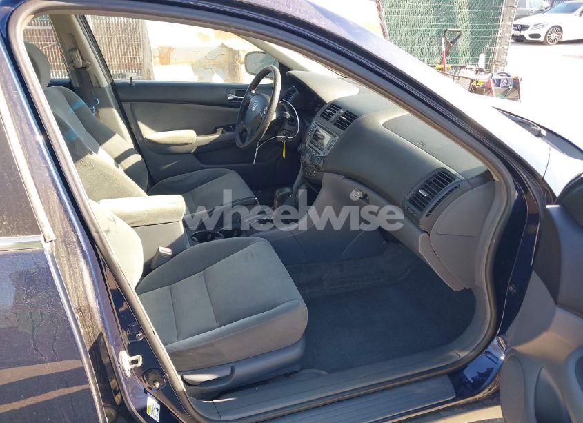 Photo 5 of 2007 Honda Accord 3.0 SE (VIN 1HGCM66447A040568)