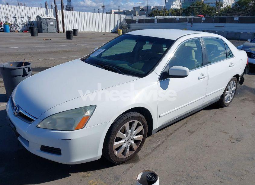 Photo 2 of 2007 Honda Accord 3.0 SE (VIN 1HGCM66447A104625)