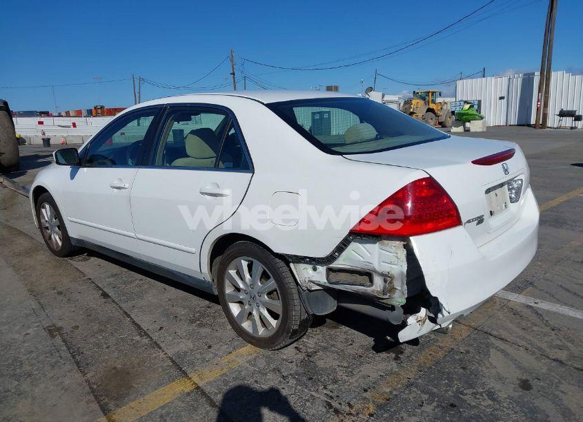 Photo 6 of 2007 Honda Accord 3.0 SE (VIN 1HGCM66447A104625)