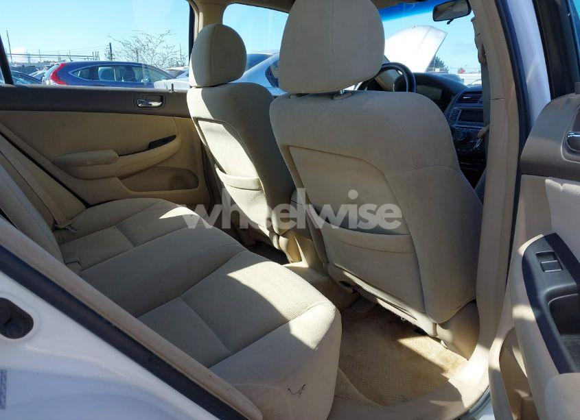 Photo 8 of 2007 Honda Accord 3.0 SE (VIN 1HGCM66447A104625)