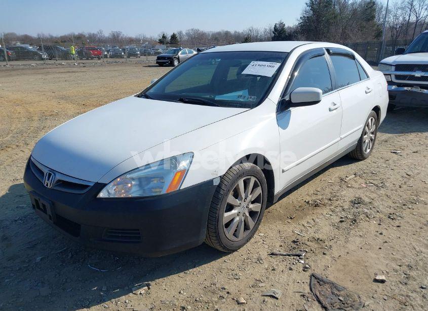 Photo 2 of 2007 Honda Accord 3.0 SE (VIN 1HGCM66457A027960)