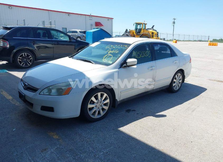 Photo 2 of 2007 Honda Accord SDN LX SE (VIN 1HGCM66467A069473)