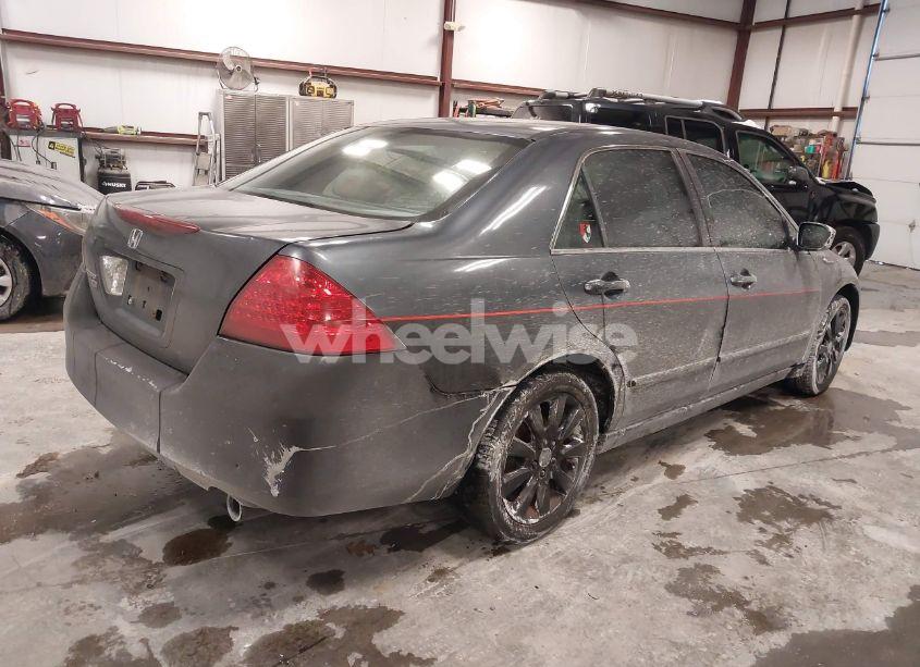 Photo 4 of 2007 Honda Accord 3.0 SE (VIN 1HGCM66467A104139)
