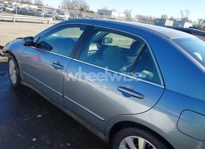Photo 15 of 2007 Honda Accord 3.0 SE (VIN 1HGCM66477A059888)