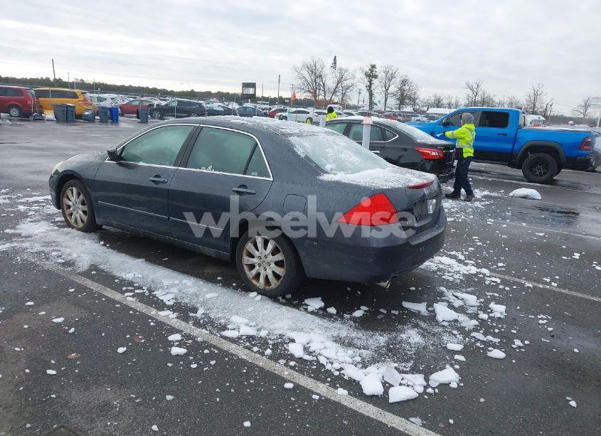 Photo 3 of 2007 Honda Accord 3.0 SE (VIN 1HGCM66477A068879)
