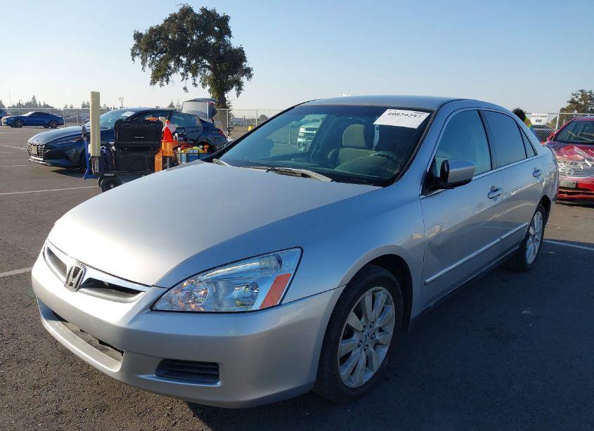Photo 2 of 2007 Honda Accord 3.0 SE (VIN 1HGCM66477A104022)