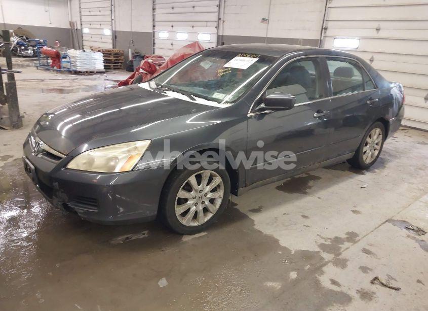 Photo 2 of 2007 Honda Accord 3.0 SE (VIN 1HGCM66497A021031)