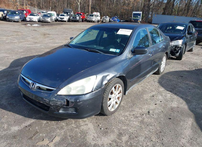Photo 2 of 2007 Honda Accord 3.0 SE (VIN 1HGCM66497A042221)