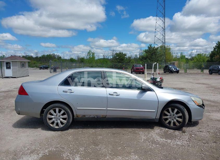 Photo 13 of 2007 Honda Accord 3.0 SE (VIN 1HGCM66497A057205)