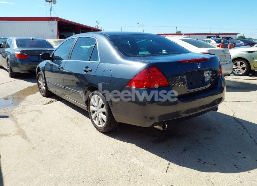 Photo 3 of 2007 Honda Accord 3.0 SE (VIN 1HGCM66497A078670)