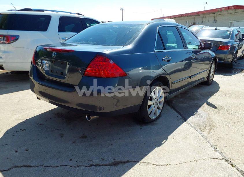 Photo 4 of 2007 Honda Accord 3.0 SE (VIN 1HGCM66497A078670)