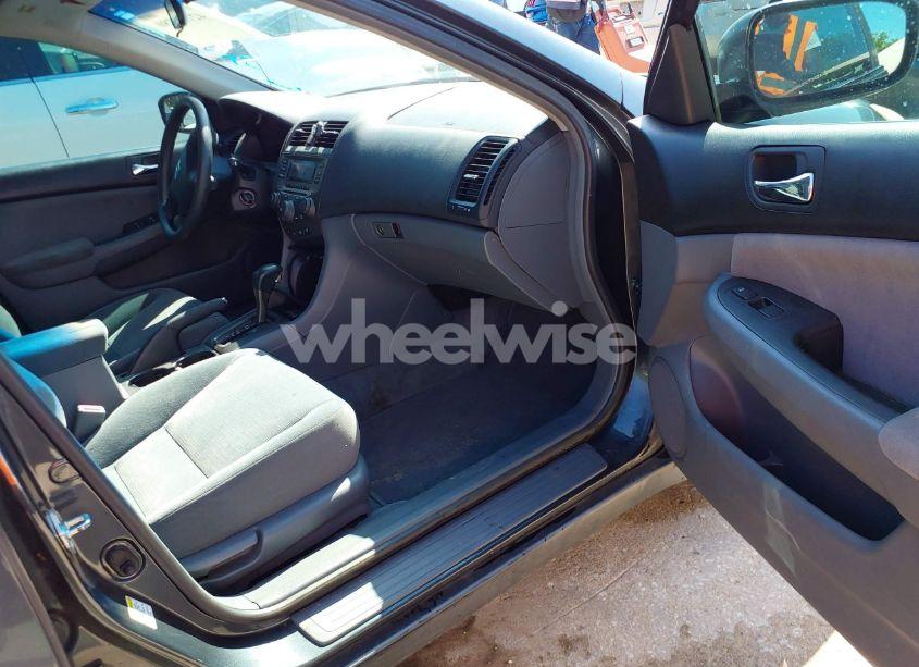 Photo 5 of 2007 Honda Accord 3.0 SE (VIN 1HGCM66497A078670)