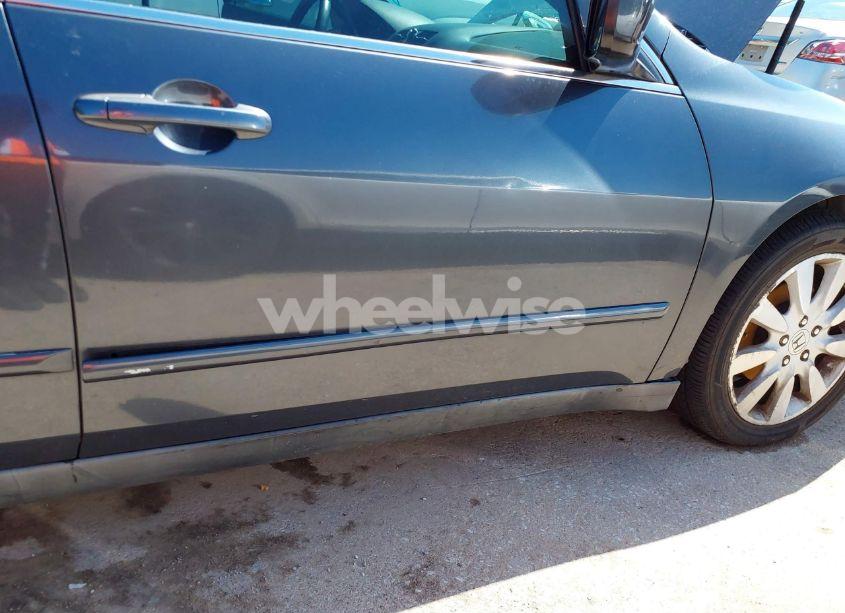 Photo 6 of 2007 Honda Accord 3.0 SE (VIN 1HGCM66497A078670)