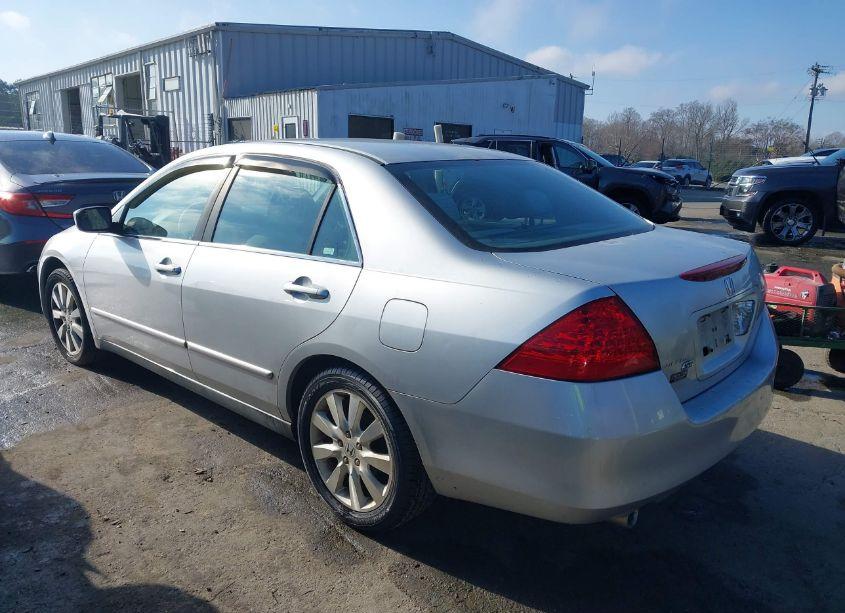 Photo 3 of 2007 Honda Accord 3.0 SE (VIN 1HGCM664X7A057178)