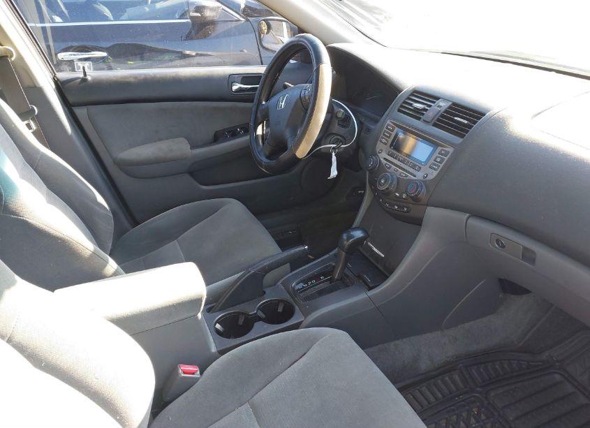 Photo 5 of 2007 Honda Accord 3.0 SE (VIN 1HGCM664X7A057178)