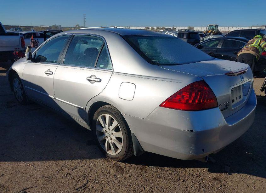 Photo 3 of 2007 Honda Accord 3.0 SE (VIN 1HGCM664X7A105049)