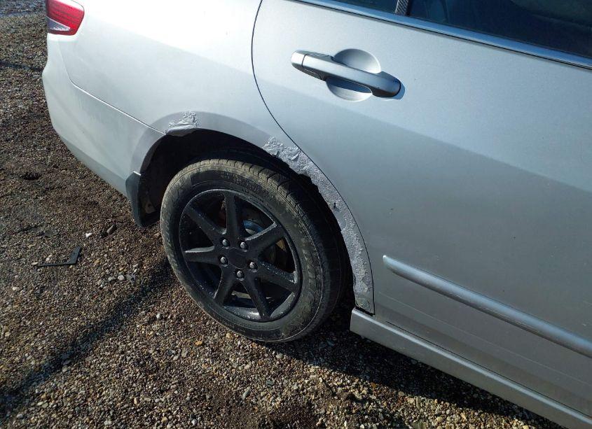 Photo 13 of 2003 Honda Accord 3.0 EX (VIN 1HGCM66503A003794)