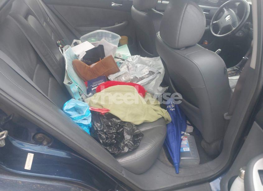 Photo 8 of 2003 Honda Accord 3.0 EX (VIN 1HGCM66503A004749)