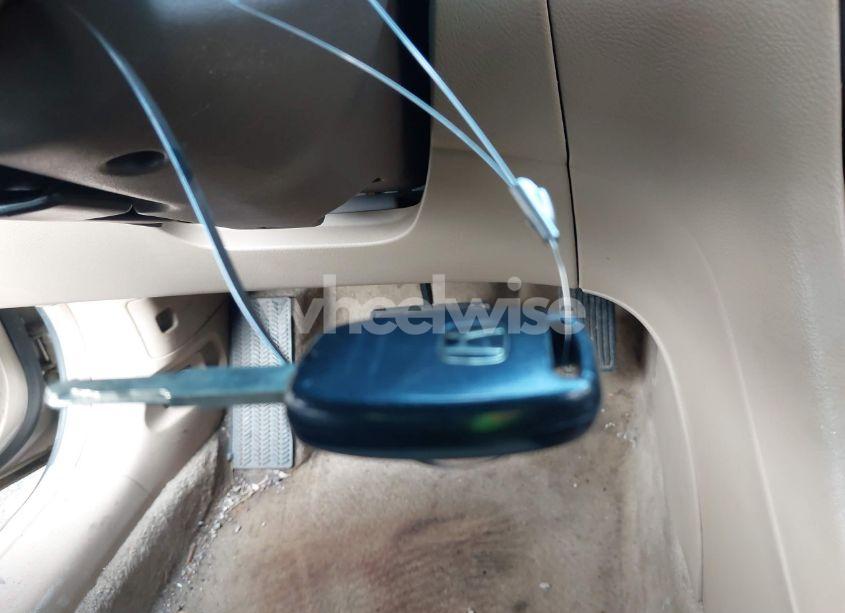 Photo 11 of 2003 Honda Accord 3.0 EX (VIN 1HGCM66503A017887)