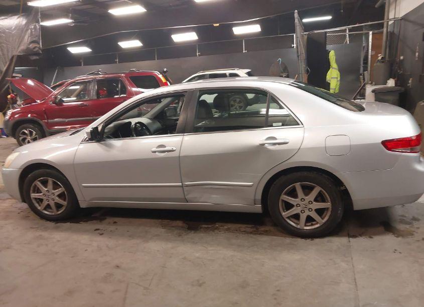 Photo 14 of 2003 Honda Accord 3.0 EX (VIN 1HGCM66503A054437)