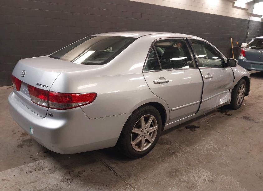 Photo 4 of 2003 Honda Accord 3.0 EX (VIN 1HGCM66503A054437)