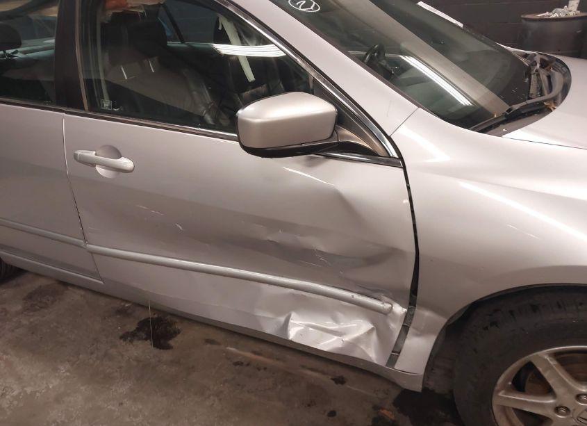 Photo 6 of 2003 Honda Accord 3.0 EX (VIN 1HGCM66503A054437)