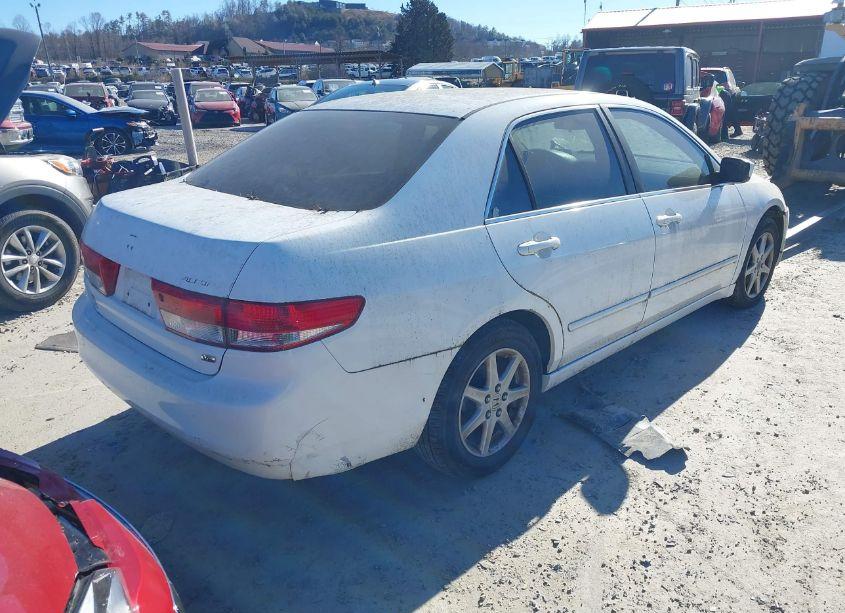 Photo 4 of 2003 Honda Accord 3.0 EX (VIN 1HGCM66503A089897)