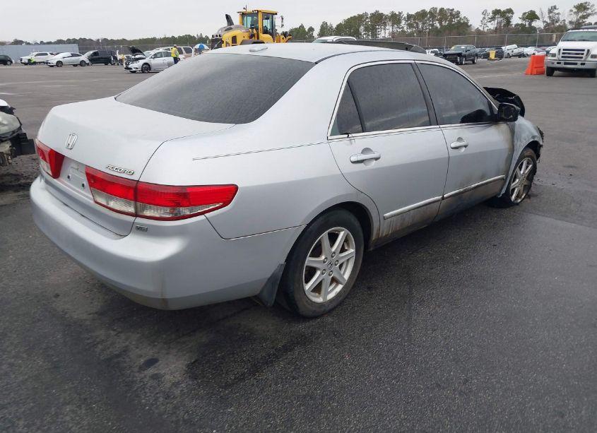 Photo 4 of 2004 Honda Accord 3.0 EX (VIN 1HGCM66504A029572)