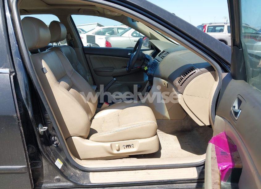 Photo 5 of 2004 Honda Accord 3.0 EX (VIN 1HGCM66504A080974)