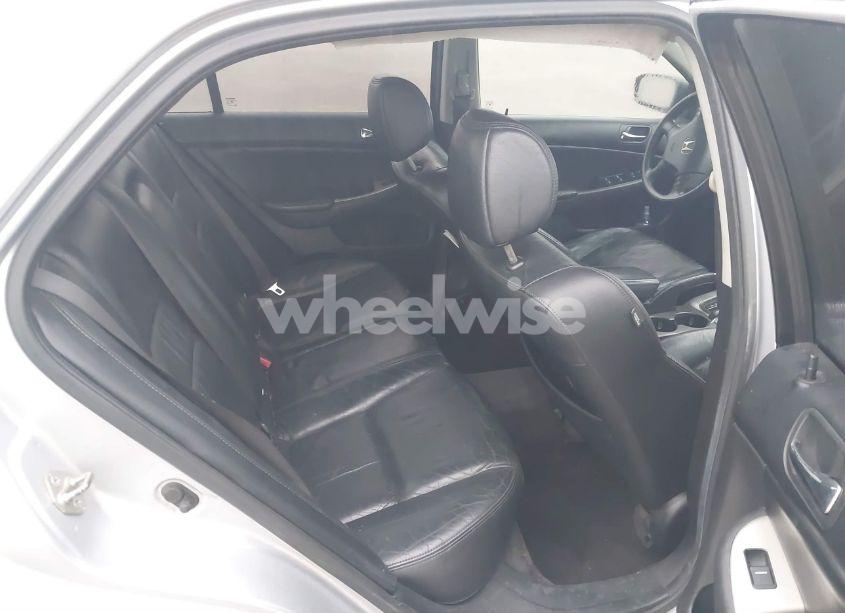 Photo 8 of 2005 Honda Accord 3.0 EX (VIN 1HGCM66505A003183)