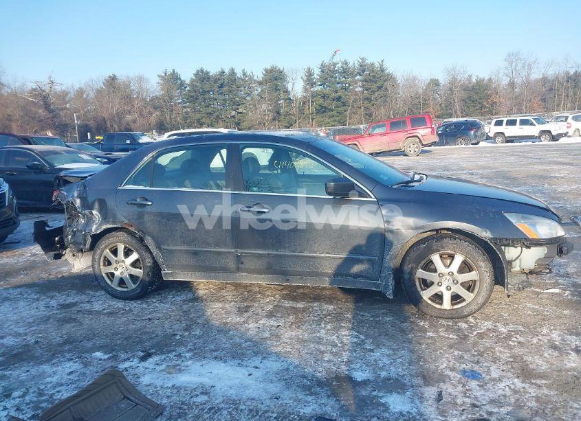 Photo 13 of 2005 Honda Accord 3.0 EX (VIN 1HGCM66505A037348)