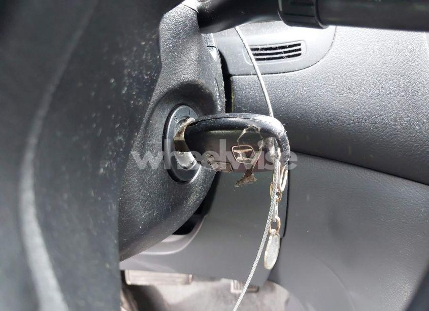 Photo 11 of 2005 Honda Accord 3.0 EX (VIN 1HGCM66505A042551)