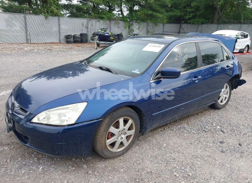 Photo 2 of 2005 Honda Accord 3.0 EX (VIN 1HGCM66505A042551)