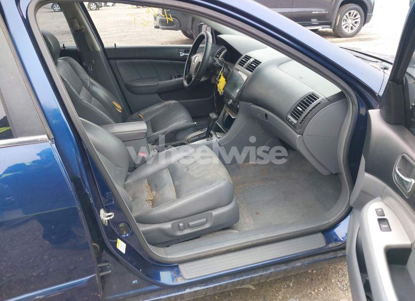 Photo 5 of 2005 Honda Accord 3.0 EX (VIN 1HGCM66505A042551)