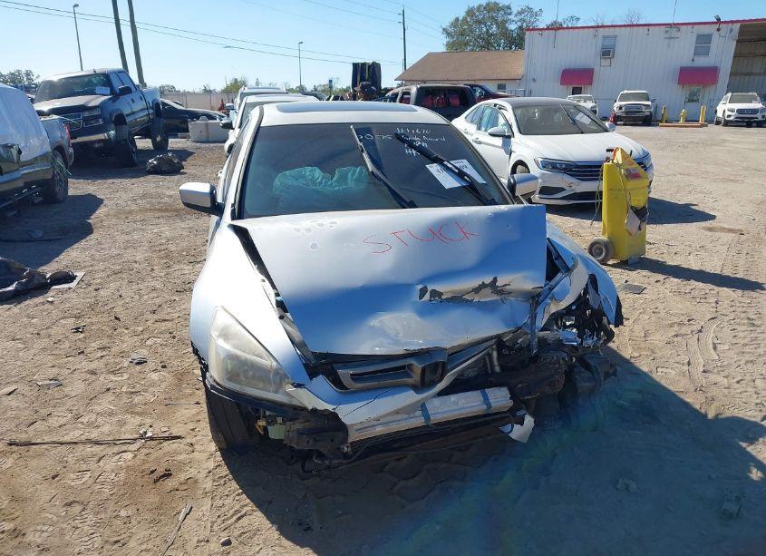 Photo 12 of 2005 Honda Accord 3.0 EX (VIN 1HGCM66505A065800)