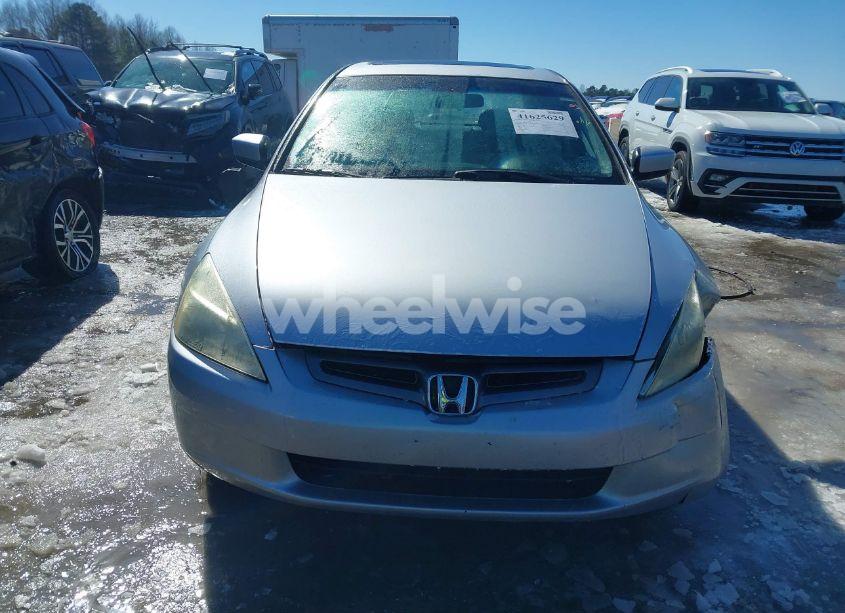 Photo 12 of 2005 Honda Accord 3.0 EX (VIN 1HGCM66505A070303)