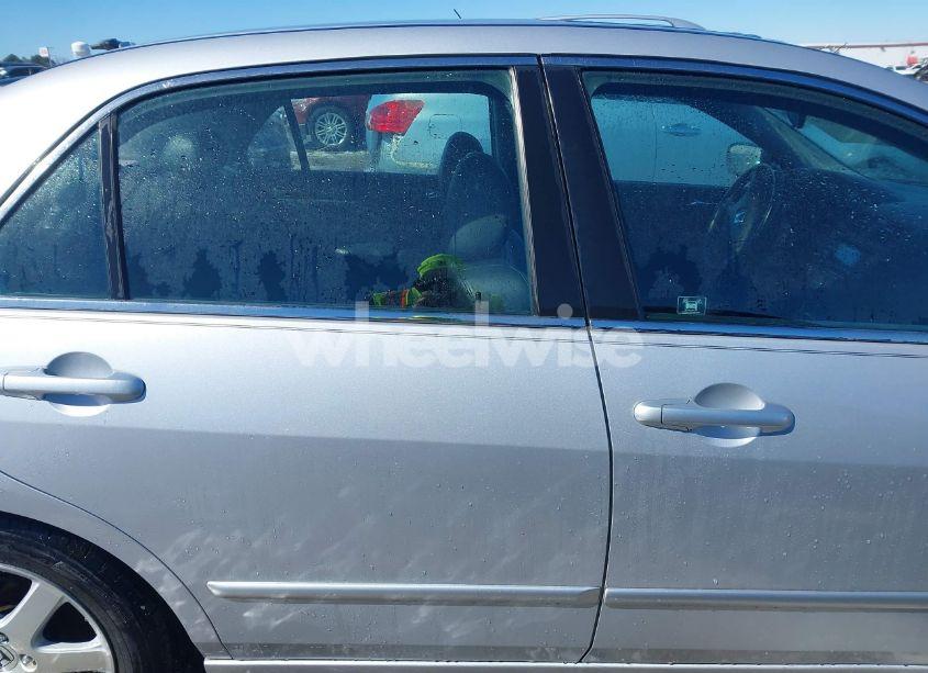 Photo 13 of 2005 Honda Accord 3.0 EX (VIN 1HGCM66505A070303)