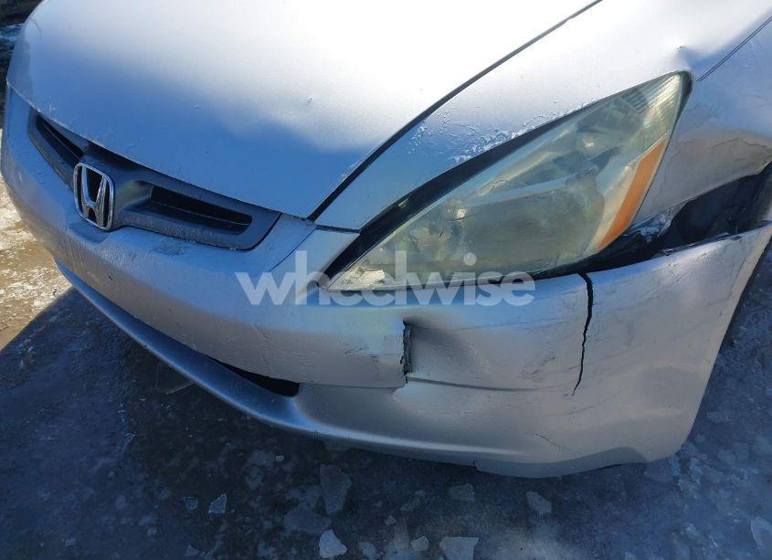 Photo 17 of 2005 Honda Accord 3.0 EX (VIN 1HGCM66505A070303)