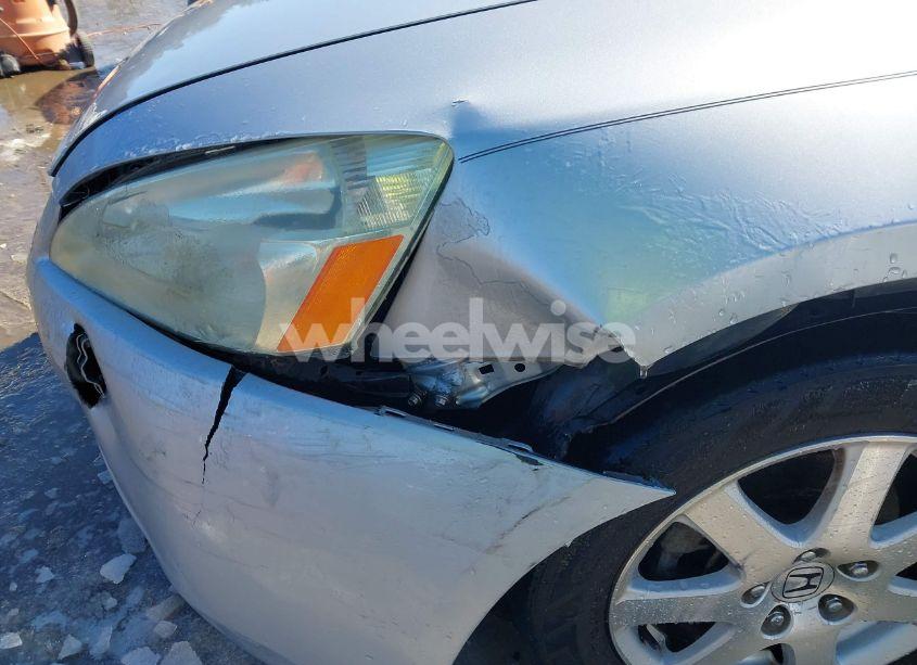 Photo 18 of 2005 Honda Accord 3.0 EX (VIN 1HGCM66505A070303)