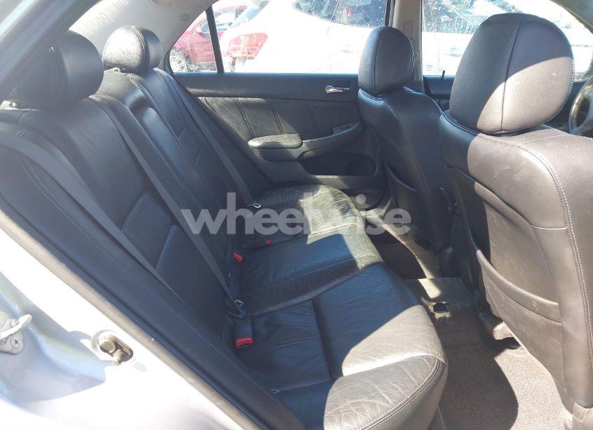 Photo 8 of 2005 Honda Accord 3.0 EX (VIN 1HGCM66505A070303)