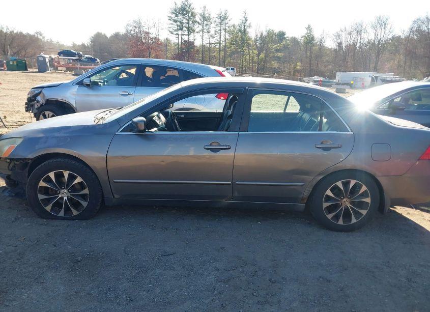 Photo 15 of 2006 Honda Accord 3.0 EX (VIN 1HGCM66506A028618)