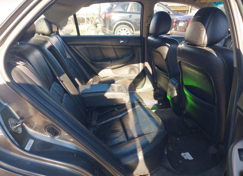 Photo 8 of 2006 Honda Accord 3.0 EX (VIN 1HGCM66506A028618)