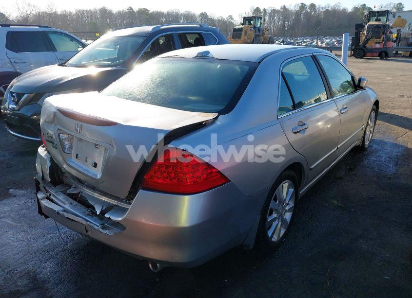 Photo 4 of 2006 Honda Accord 3.0 EX (VIN 1HGCM66506A032183)