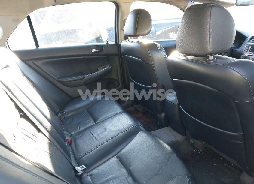 Photo 8 of 2006 Honda Accord 3.0 EX (VIN 1HGCM66506A032183)